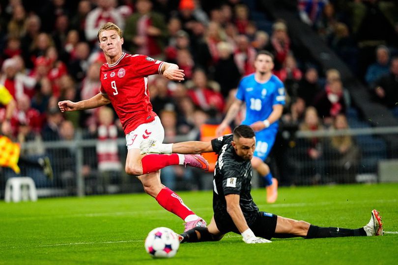 Dibuang Man United, Rasmus Hojlund Malah Menggila: 8 Gol dari 9 Laga!