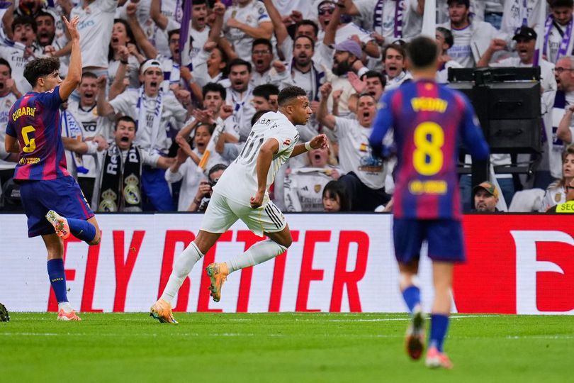 Analisis Kekalahan Barcelona: Kekuatan yang Pincang, Garis Pertahanan Tinggi yang Jadi Bumerang Analisis Kekalahan Barcelona: Kekuatan yang Pincang, Garis Pertahanan Tinggi yang Jadi Bumerang