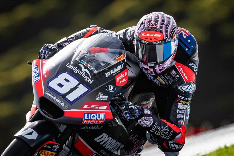 Hasil Balapan Moto2 Australia 2025: Tampil Dominan, Senna Agius Menang di Rumah Sendiri Hasil Balapan Moto2 Australia 2025: Tampil Dominan, Senna Agius Menang di Rumah Sendiri
