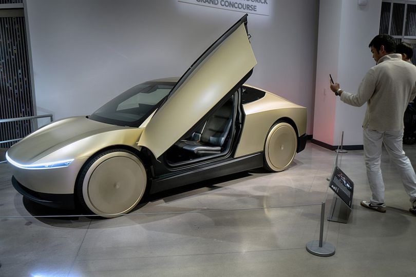 Tesla Cybercab: Ambisi Mobil Otonom Elon Musk Tanpa Setir Dimulai Tesla Cybercab: Ambisi Mobil Otonom Elon Musk Tanpa Setir Dimulai