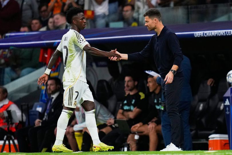 Madrid vs Barca: Vinicius Junior Ngambek Diganti Saat El Clasico, Reaksi Xabi Alonso di Luar Dugaan! Madrid vs Barca: Vinicius Junior Ngambek Diganti Saat El Clasico, Reaksi Xabi Alonso di Luar Dugaan!