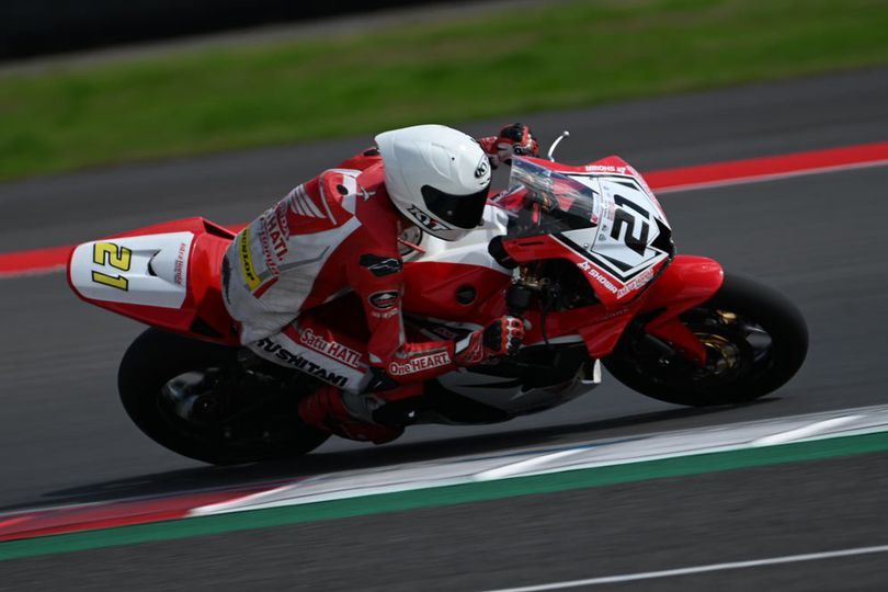 Cerita 3 Rider Astra Honda di Race 1 Seri 6 ARRC SS600 2025 di Buriram: Adenanta Putra Menolak Menyerah!