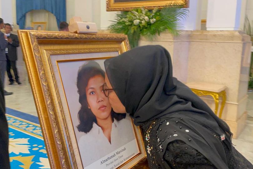 Gelar Pahlawan untuk Marsinah: Kemenham Abadikan Nama, Keluarga Tagih Janji Kesejahteraan Buruh Gelar Pahlawan untuk Marsinah: Kemenham Abadikan Nama, Keluarga Tagih Janji Kesejahteraan Buruh