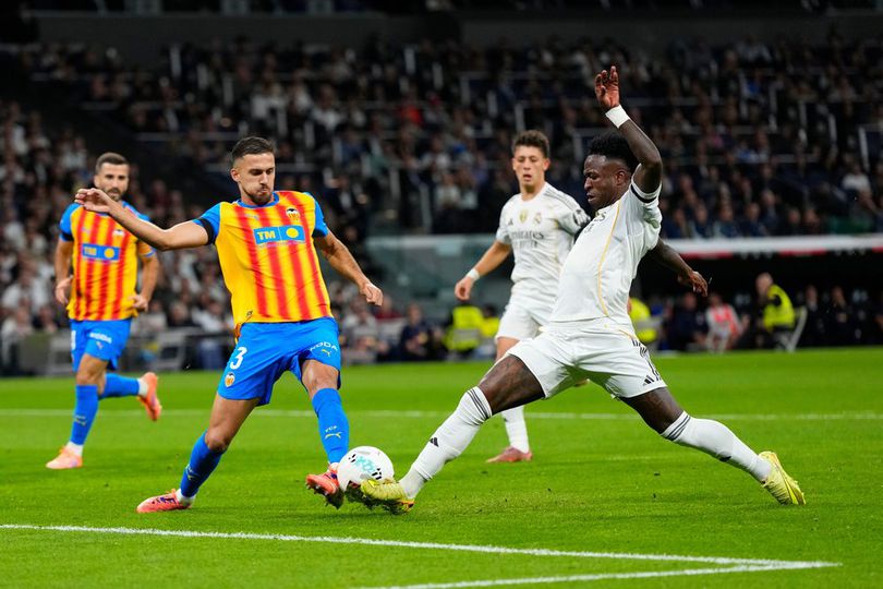 Walau Gagal Penalti, Vinicius Jr Tetap Dipuji Alonso: Dia Main Sangat Bagus! Walau Gagal Penalti, Vinicius Jr Tetap Dipuji Alonso: Dia Main Sangat Bagus!