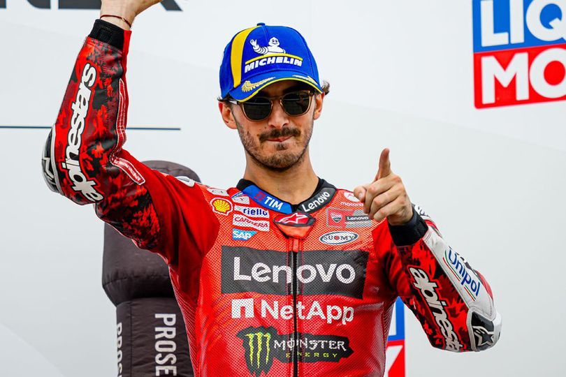Media Italia Sebut Pecco Bagnaia Berpotensi Gantikan Fabio Quartararo di Monster Yamaha MotoGP 2027 Media Italia Sebut Pecco Bagnaia Berpotensi Gantikan Fabio Quartararo di Monster Yamaha MotoGP 2027