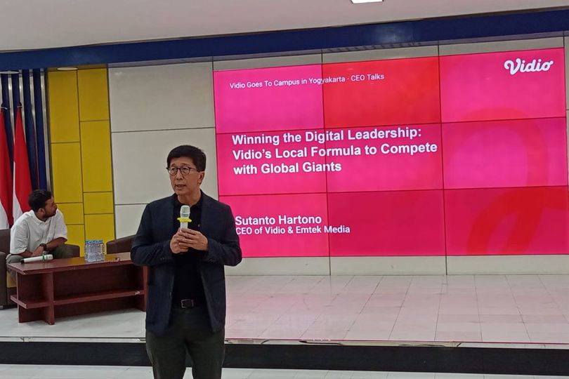 Tips Hadapi Dunia Kerja Digital dari CEO Vidio Sutanto Hartono: Adaptasi Teknologi AI dan Story Telling
