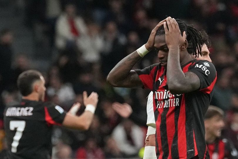 Napoli vs Milan: Leao Absen Latihan, Tipis Peluang Tampil di Semifinal Supercoppa Napoli vs Milan: Leao Absen Latihan, Tipis Peluang Tampil di Semifinal Supercoppa