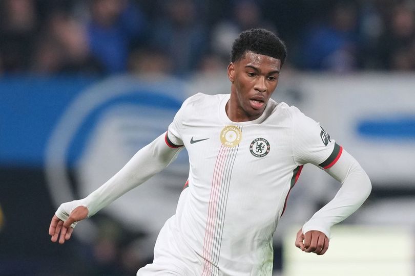 Bek Chelsea Diminati Bayern Munchen dan Manchester City