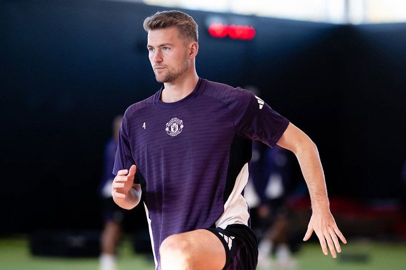 Man United Dihantam Kabar Buruk: Matthijs de Ligt Mungkin Tak Bisa Bermain Lagi di Sisa Musim Ini