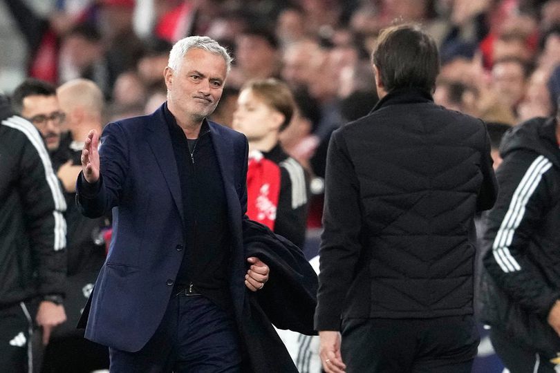 Napoli Kalah dan Conte Mengeluh Lelah, Jose Mourinho Tertawa: Itu Cuma Alasan! Napoli Kalah dan Conte Mengeluh Lelah, Jose Mourinho Tertawa: Itu Cuma Alasan!