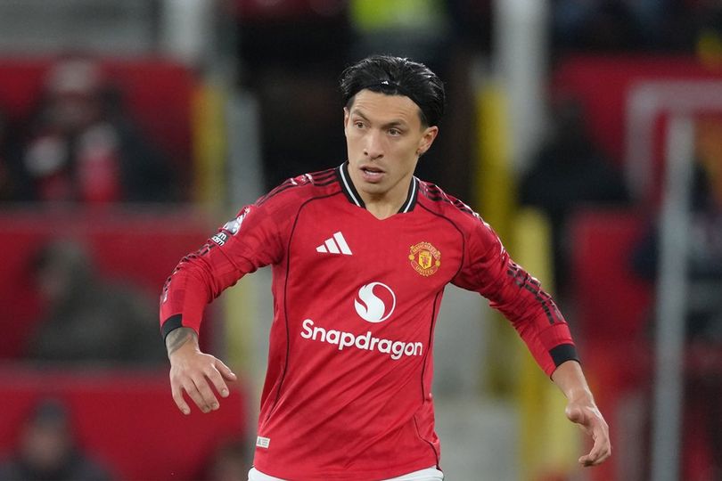 Ketegangan Lisandro Martinez dengan Legenda Manchester United Makin Memanas, Nicky Butt: Bersikap Dewasalah!