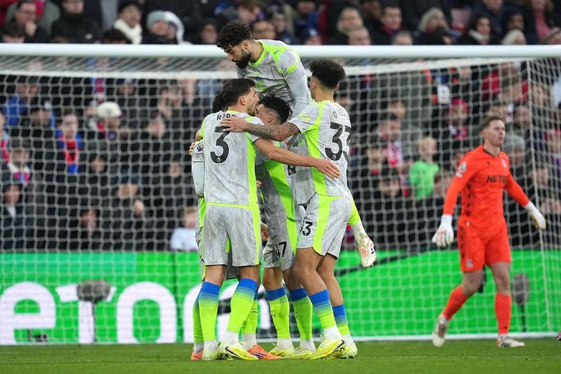 Percuma Hajar Madrid tapi Kepleset! Bintang Man City Ini Kirim Pesan Ngeri untuk Arsenal Percuma Hajar Madrid tapi Kepleset! Bintang Man City Ini Kirim Pesan Ngeri untuk Arsenal