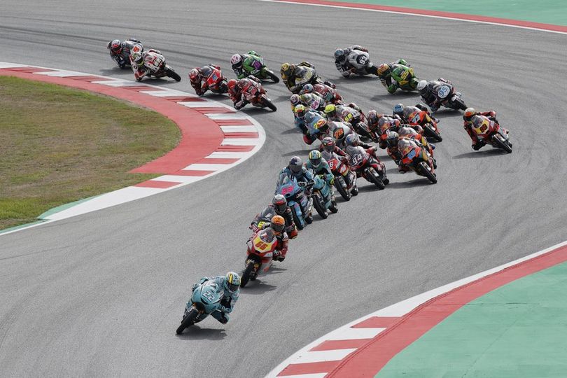 Ayah Marco Simoncelli Tuduh Liberty Media Bikin Kacau MotoGP dan Pandang Rendah Moto3 dan Moto2 Ayah Marco Simoncelli Tuduh Liberty Media Bikin Kacau MotoGP dan Pandang Rendah Moto3 dan Moto2