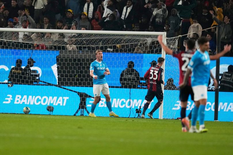 Rasmus Hojlund Beri Sindiran Menohok untuk Manchester United Usai Angkat Piala Super Italia Bersama Napoli Rasmus Hojlund Beri Sindiran Menohok untuk Manchester United Usai Angkat Piala Super Italia Bersama Napoli