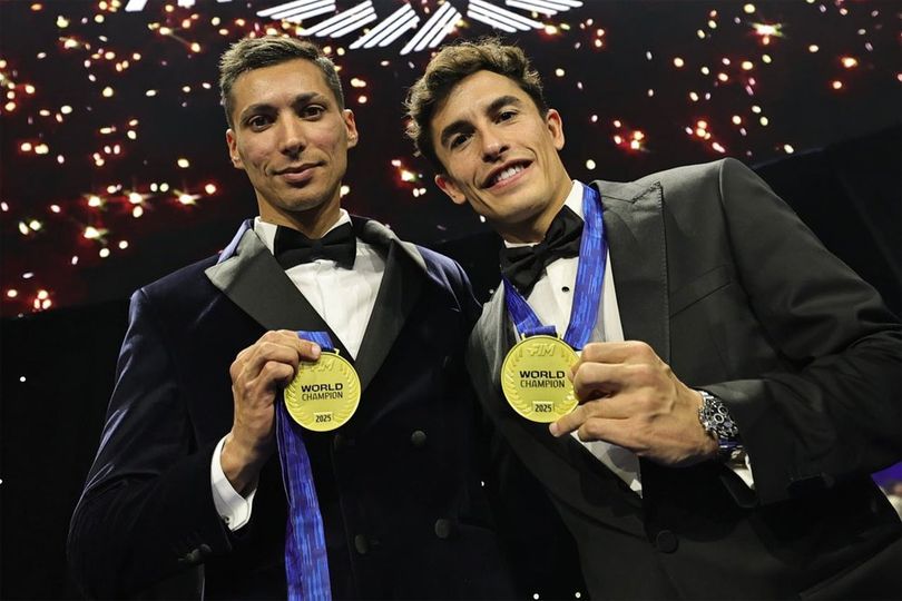 Toprak Razgatlioglu Sebut Marc Marquez Legenda Sejati MotoGP, Berharap Bisa Jadi Rival Sengit pada 2027 Toprak Razgatlioglu Sebut Marc Marquez Legenda Sejati MotoGP, Berharap Bisa Jadi Rival Sengit pada 2027