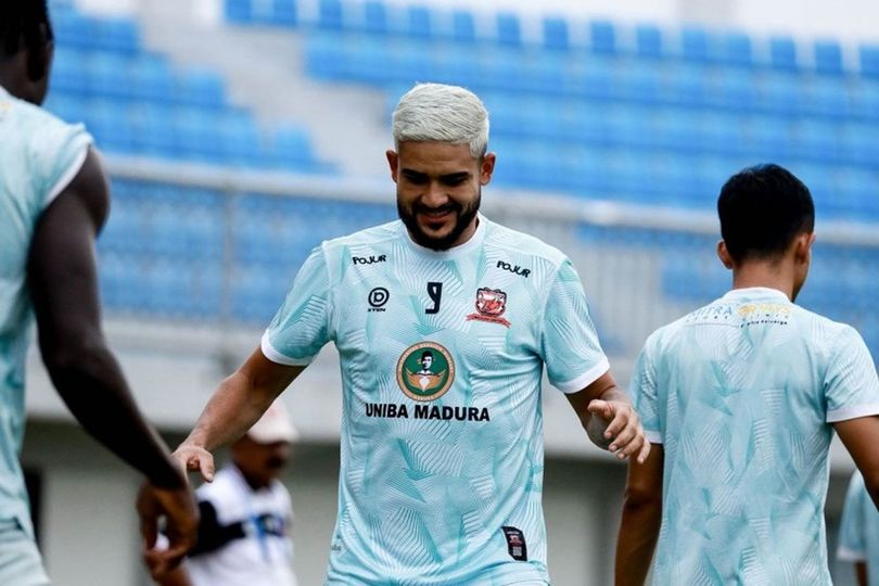 BRI Super League: Lini Depan Tumpul, Madura United Panggil Pulang 'Si Anak Hilang' Junior Brandao