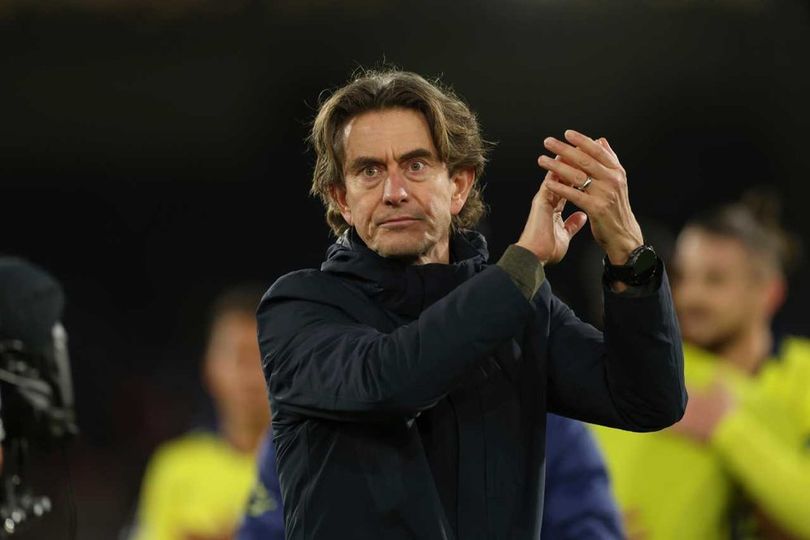 Jelang MU vs Tottenham, Thomas Frank Beri Pujian Berbalut Sindiran:  Enak Ya Man United Gak Main di Eropa!