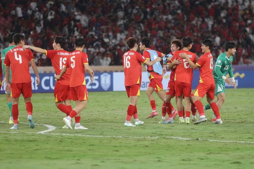 Tragedi di Final Sepak Bola SEA Games 2025: Thailand Tumbang Dramatis Setelah Unggul 2-0, Vietnam Rebut Emas Tragedi di Final Sepak Bola SEA Games 2025: Thailand Tumbang Dramatis Setelah Unggul 2-0, Vietnam Rebut Emas