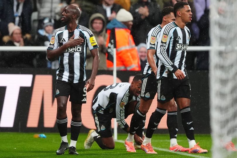 Hasil Newcastle vs Fulham: Gol Injury Time Bawa The Magpies Jaga Peluang Pertahankan Gelar Carabao Cup Hasil Newcastle vs Fulham: Gol Injury Time Bawa The Magpies Jaga Peluang Pertahankan Gelar Carabao Cup