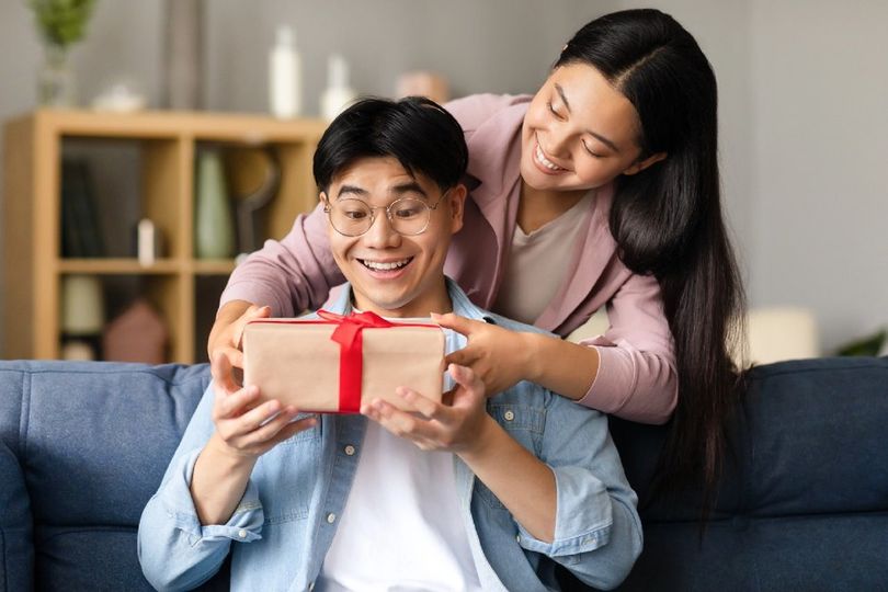 Bukan Cuma Jersey! Ini 10 Ide Kado Valentine yang Bikin Cowok Makin Ganteng Bukan Cuma Jersey! Ini 10 Ide Kado Valentine yang Bikin Cowok Makin Ganteng