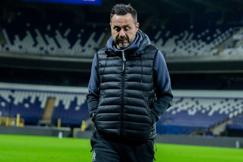 Tangis Pemain dan Pelukan Emosional: Cara Roberto De Zerbi Menghidupkan Lagi Tottenham Tangis Pemain dan Pelukan Emosional: Cara Roberto De Zerbi Menghidupkan Lagi Tottenham