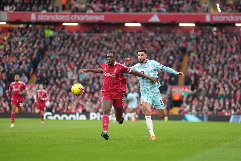 Anfield Mulai Hilang Kesabaran: Arne Slot Dikecam Usai Liverpool Ditahan Burnley