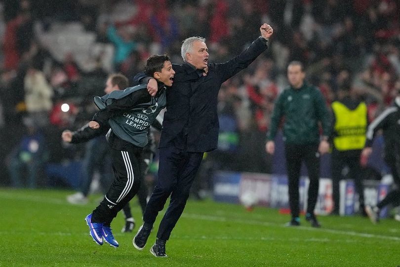 Momen Gila Mourinho: Benfica Kalahkan Real Madrid Lewat Gol Kiper di Menit 98!