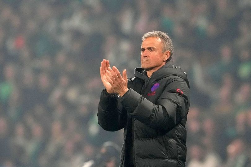 MU Gigit Jari! Luis Enrique Tidak Minat Latih Setan Merah!