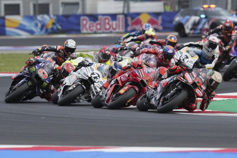 Pemimpin Sekaligus Panutan, Ini 7 Bos Tim MotoGP yang Ternyata Juga Pernah Jadi Pembalap Pemimpin Sekaligus Panutan, Ini 7 Bos Tim MotoGP yang Ternyata Juga Pernah Jadi Pembalap