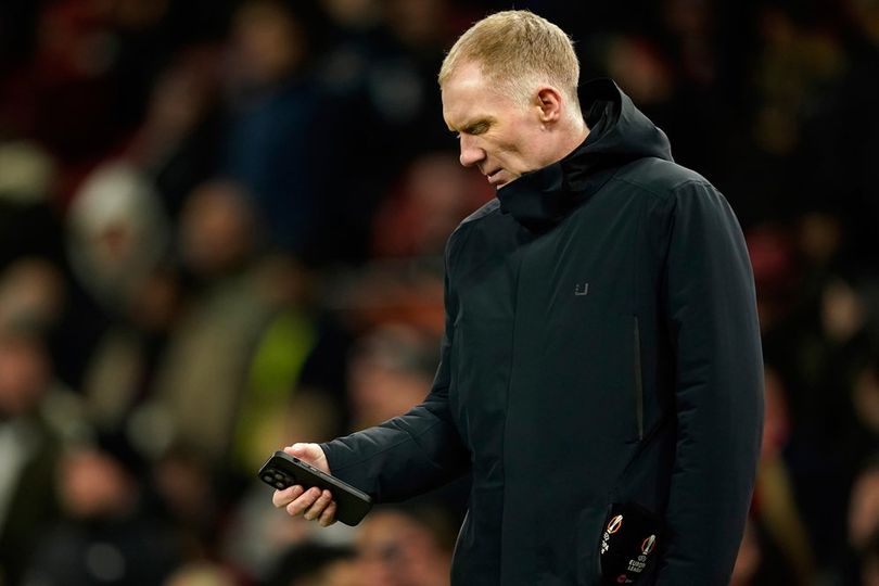 Manchester United Tak Suka dengan Kelakuan Paul Scholes dan Nicky Butt Ejek Lisandro Martinez