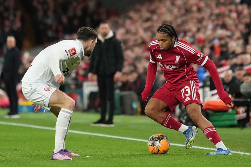 Apa Kabar Kondisi Rio Ngumoha Usai Tampil di Laga Liverpool vs Barnsley?
