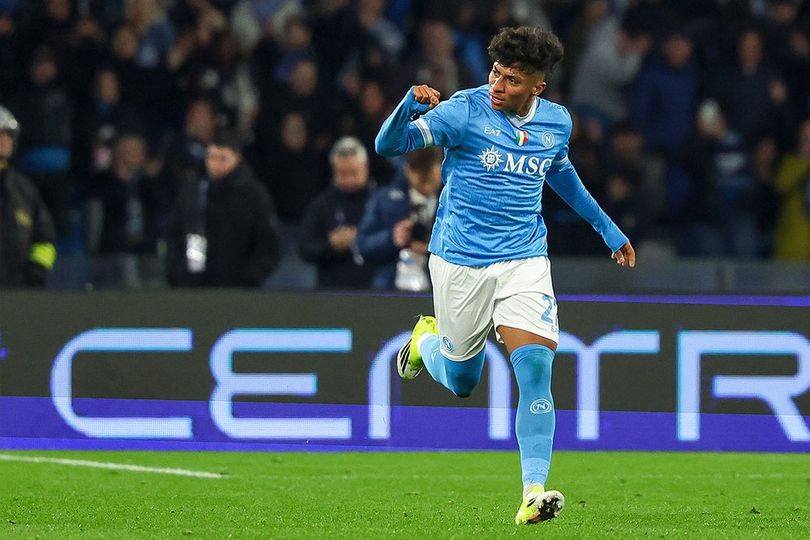 Napoli Bertarung Bak Singa: Gol Debut Santos dan Misi Penebusan Dosa Buongiorno