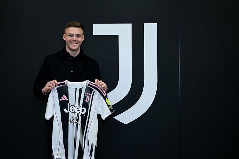 Siapa Emil Holm? Sosok Bek Sayap Raksasa 191cm Milik Juventus!