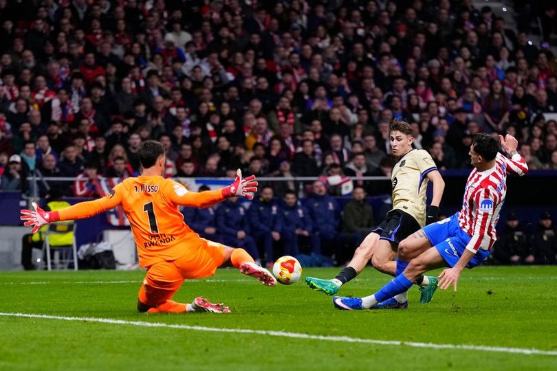 Diego Simeone Angkat Tiga Jari ke Lamine Yama Saat Atletico Madrid Gilas Barcelona 4-0