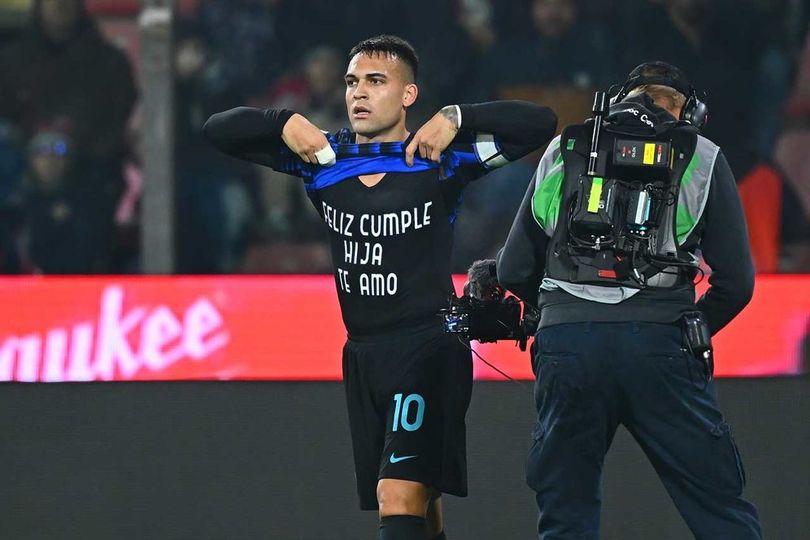 Hasil Cremonese vs Inter Milan: Emil Audero Kena Lemparan Flare, Nerazzurri Tak Terbendung di Giovanni Zini Hasil Cremonese vs Inter Milan: Emil Audero Kena Lemparan Flare, Nerazzurri Tak Terbendung di Giovanni Zini