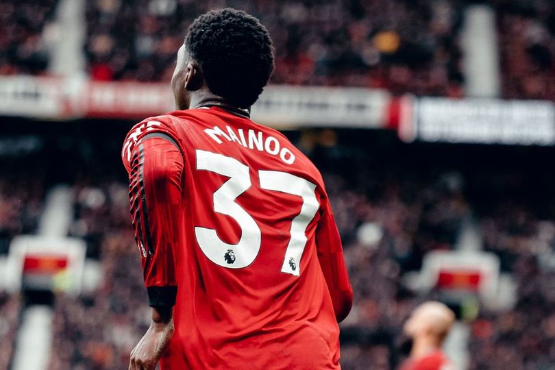 Kobbie Mainoo Bersinar di Lini Tengah MU, Michael Carrick: Dia Masih Bisa Lebih Baik Lagi!