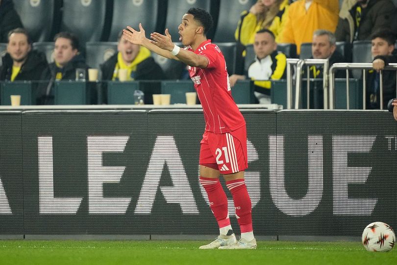 Fenerbahce vs Nottingham Forest: Debut Indah Vitor Pereira, Pesta Gol di Istanbul