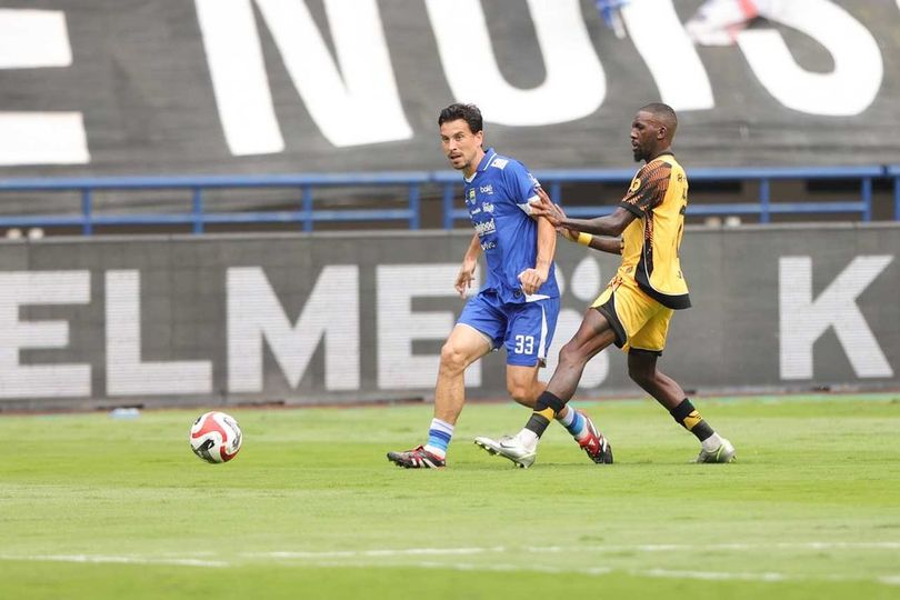 Shin Guards Bikin Kagok Pemain Bola Tapi Perlu, Coba Takar Risikonya