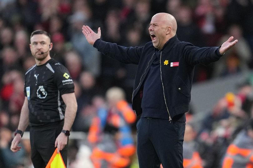 Liverpool Krisis! 4 Masalah Besar yang Harus Diselesaikan Arne Slot Saat Jeda Internasional