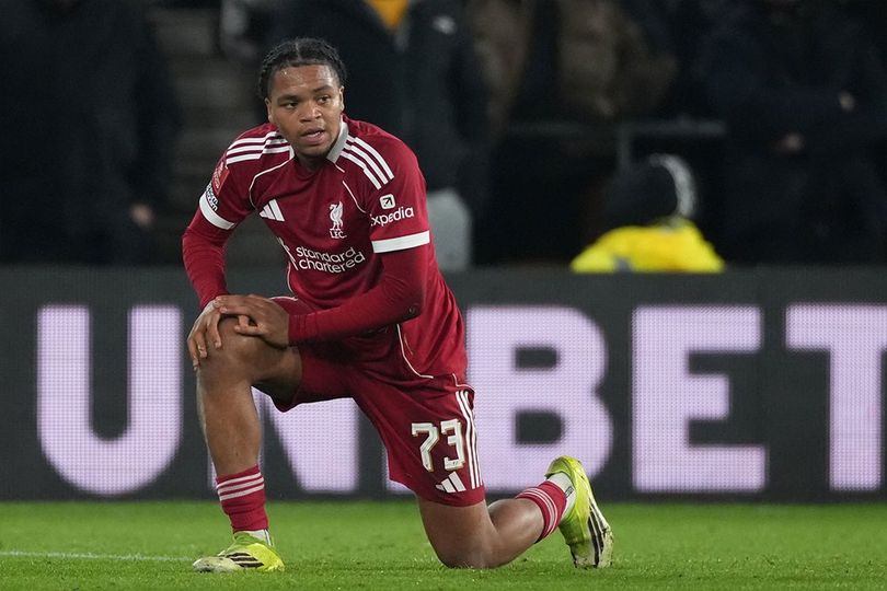 Tantangan Arne Slot Pada Rio Ngumoha: Bisa Nggak Samai Level Mohamed Salah?