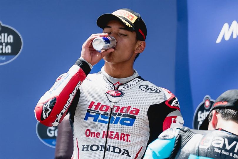 Pilih Minum Red Bull, Ternyata Ada 3 Alasan Veda Ega Pratama Hindari Sampanye di Podium Moto3 Brasil 2026