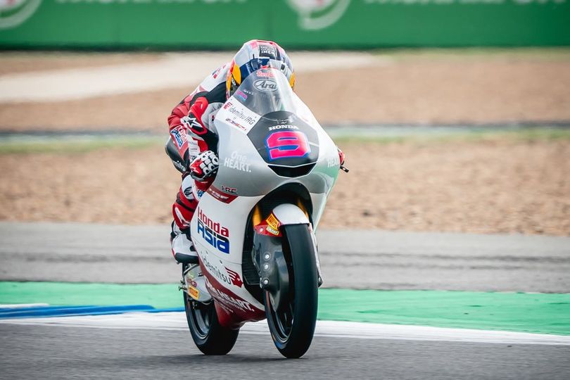 Bikin Indonesia Bangga! Ini 6 Potret Aksi Debut Veda Ega Pratama di Moto3 Thailand 2026 Bikin Indonesia Bangga! Ini 6 Potret Aksi Debut Veda Ega Pratama di Moto3 Thailand 2026