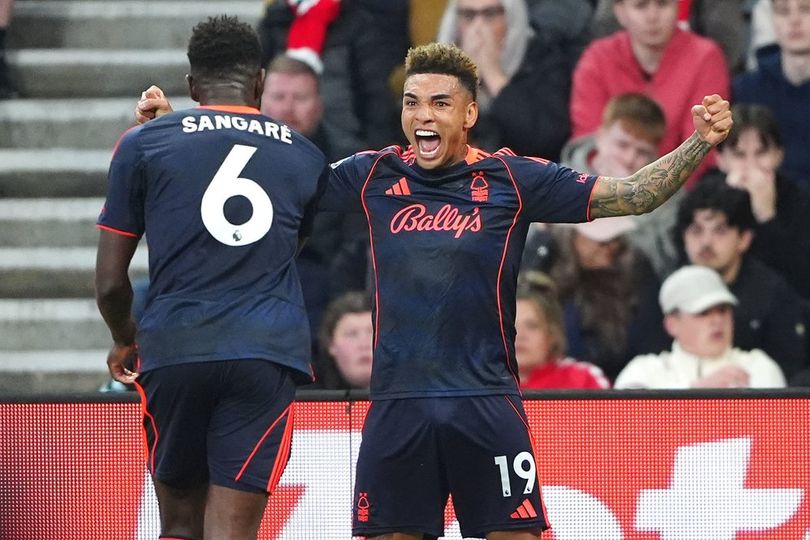 Pesta Gol Nottingham Forest ke Gawang Sunderland, Mimpi Buruk Tottenham dan West Ham