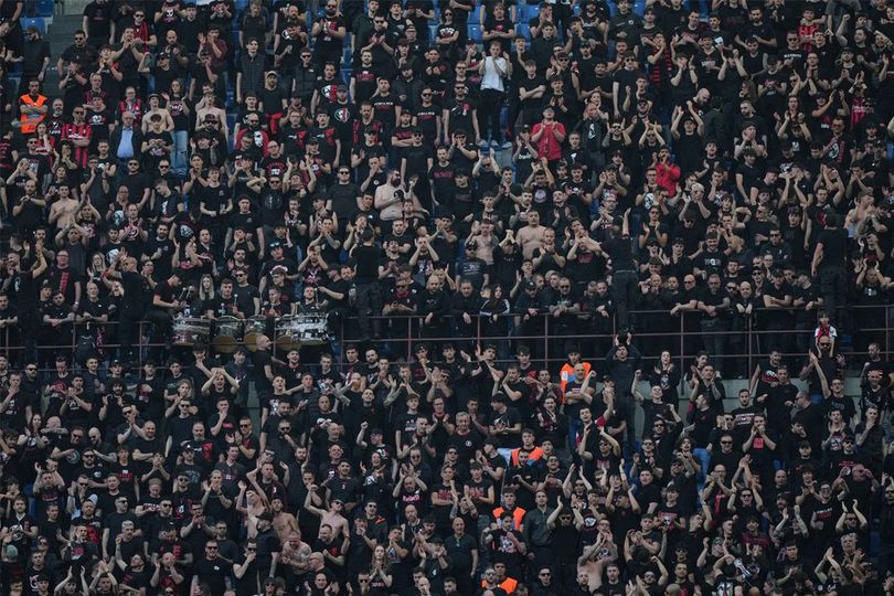 AC Milan Dipermalukan Sassuolo, Rossoneri Kena Mental Disoraki Fans Sendiri!