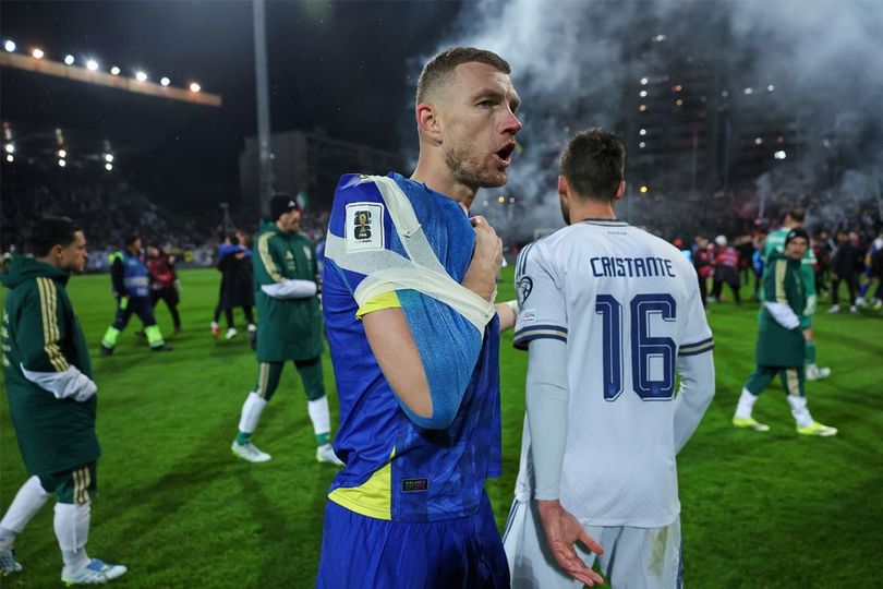 Edin Dzeko, Inspirasi Bosnia Lolos Piala Dunia yang Kini Harus Berpacu Pulihkan Cedera