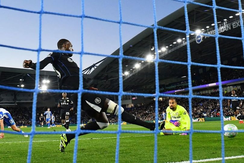 Trevoh Chalobah Maju Membela Rekan-Rekannya dari Kritikan Liam Rosenior Usai Chelsea Dihajar Brighton