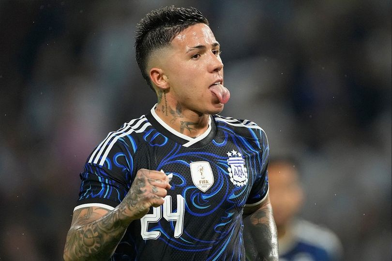 Sebenarnya Apa yang Dikatakan Enzo Fernandez Sehingga Dapat Sanksi dari Chelsea?