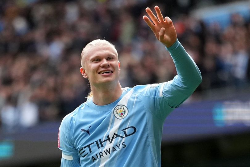 Cetak Hattrick ke Gawang Liverpool, Erling Haaland Full Senyum!