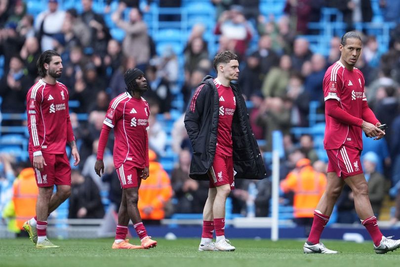 Tidak Ada Pembelaan, Liverpool Memang Layak Dipermalukan Man City!