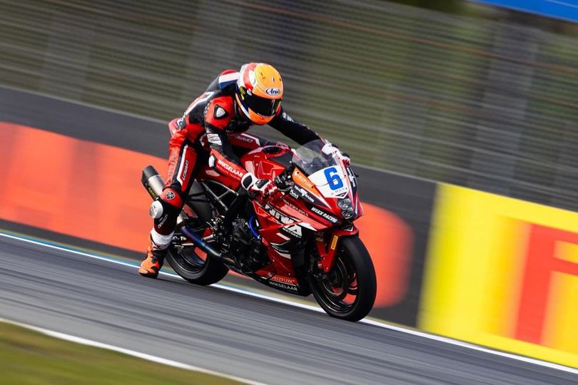 Hasil Race 1 WorldSPB Belanda 2026: Jeffrey Buis Menang di Rumah Sendiri, Kalahkan Xavi Artigas